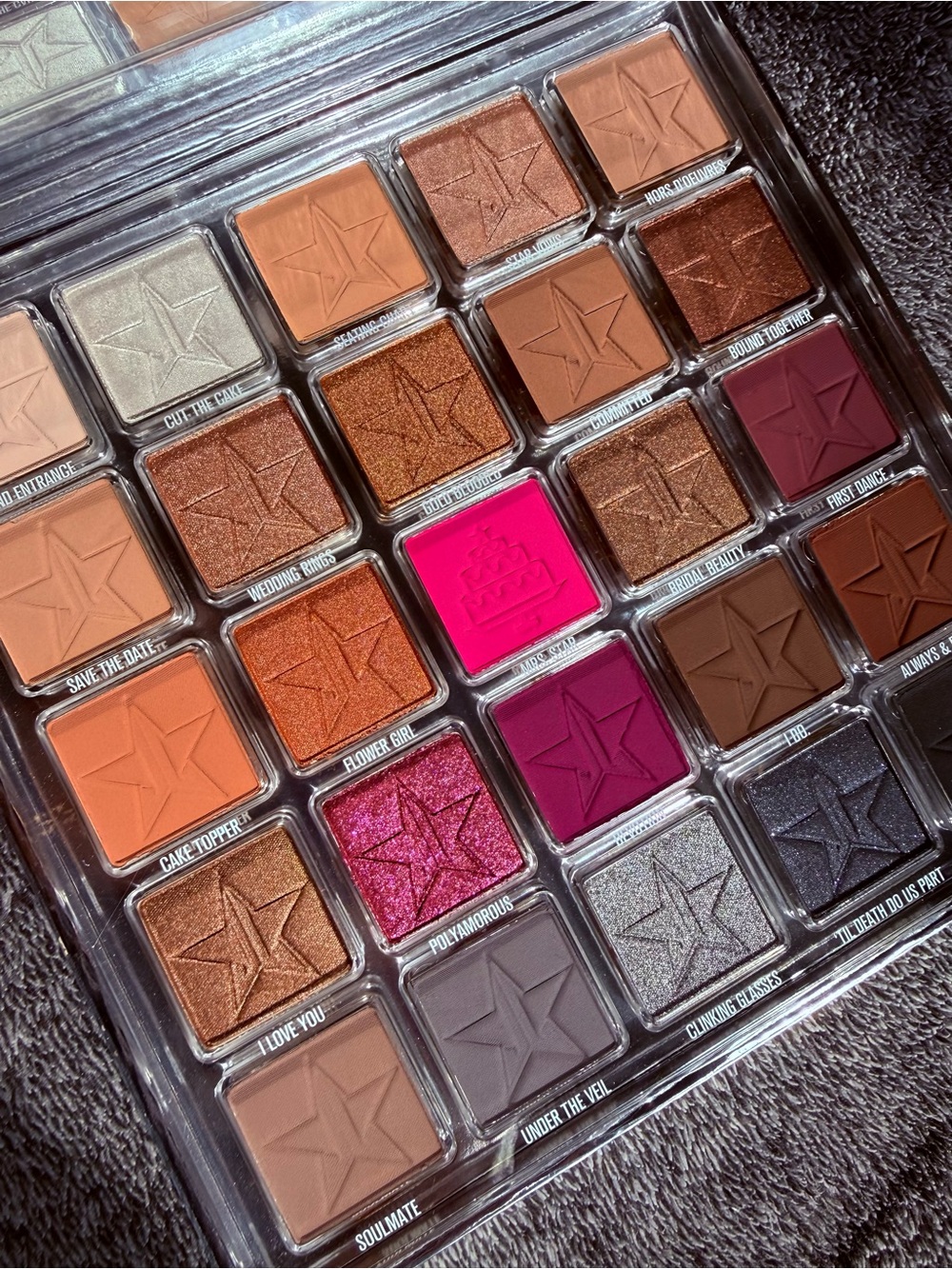 RARE Jeffree Star Star Wedding Palette-BNIB - Picture 2 of 5